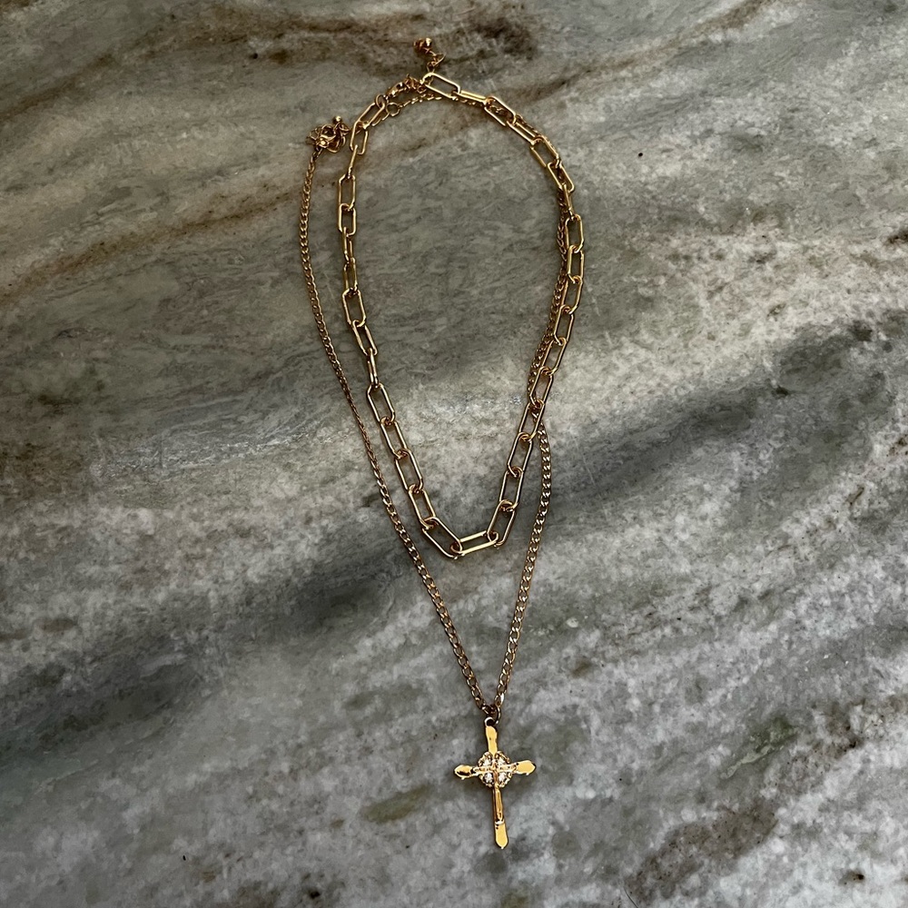 Gold chain necklaces